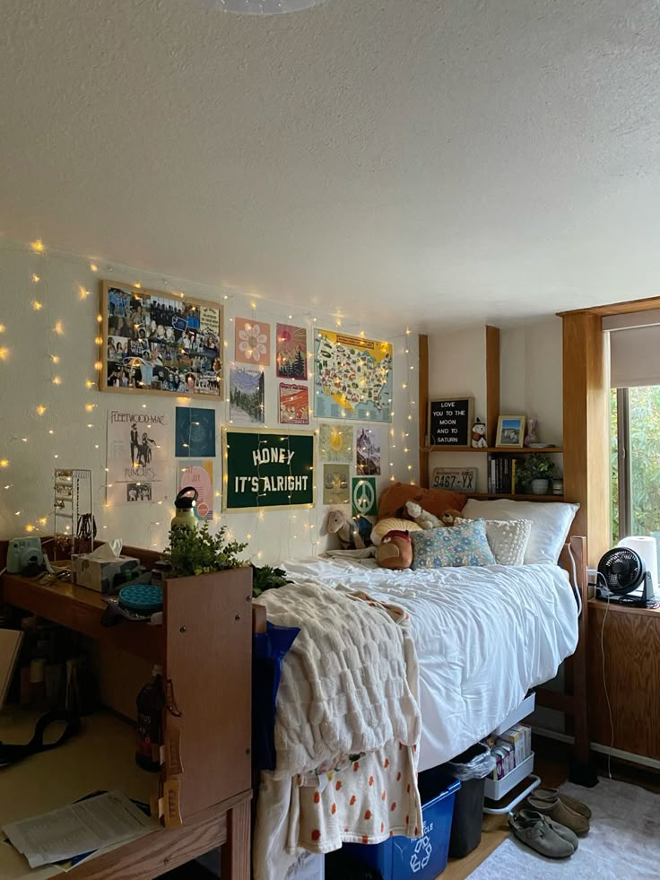 The Power of Small Gestures: How to Show Your College Student You’re Thinking of Them - My Dorm Store